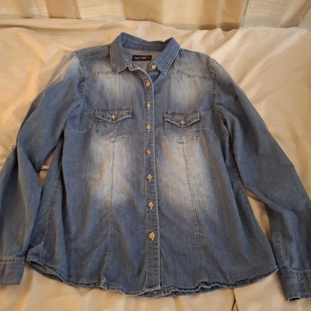 Blue Age Women's Ombre Distressed Button Down Long Sleeve Shirt - Picture 3 of 9